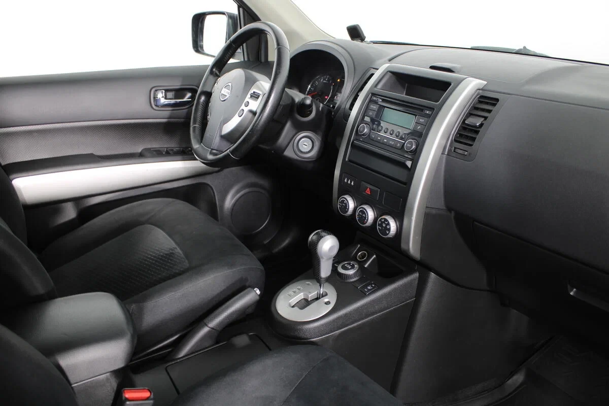 Nissan X-Trail, Голубой, 2013, Вариатор, 169 л.с., цена от 780 000 руб.