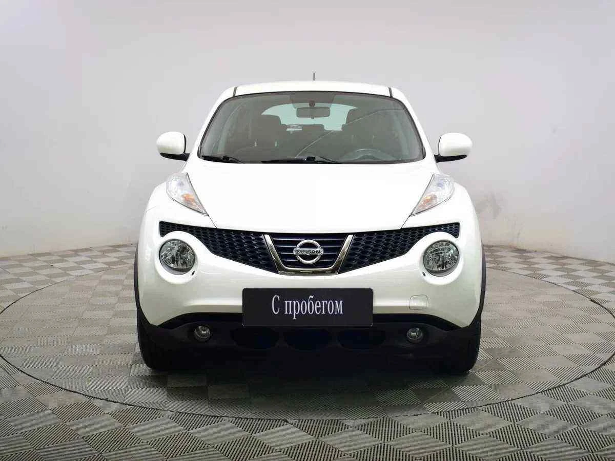 Nissan Juke, Белый, 2013, Вариатор, 116 л.с., цена от 595 000 руб.