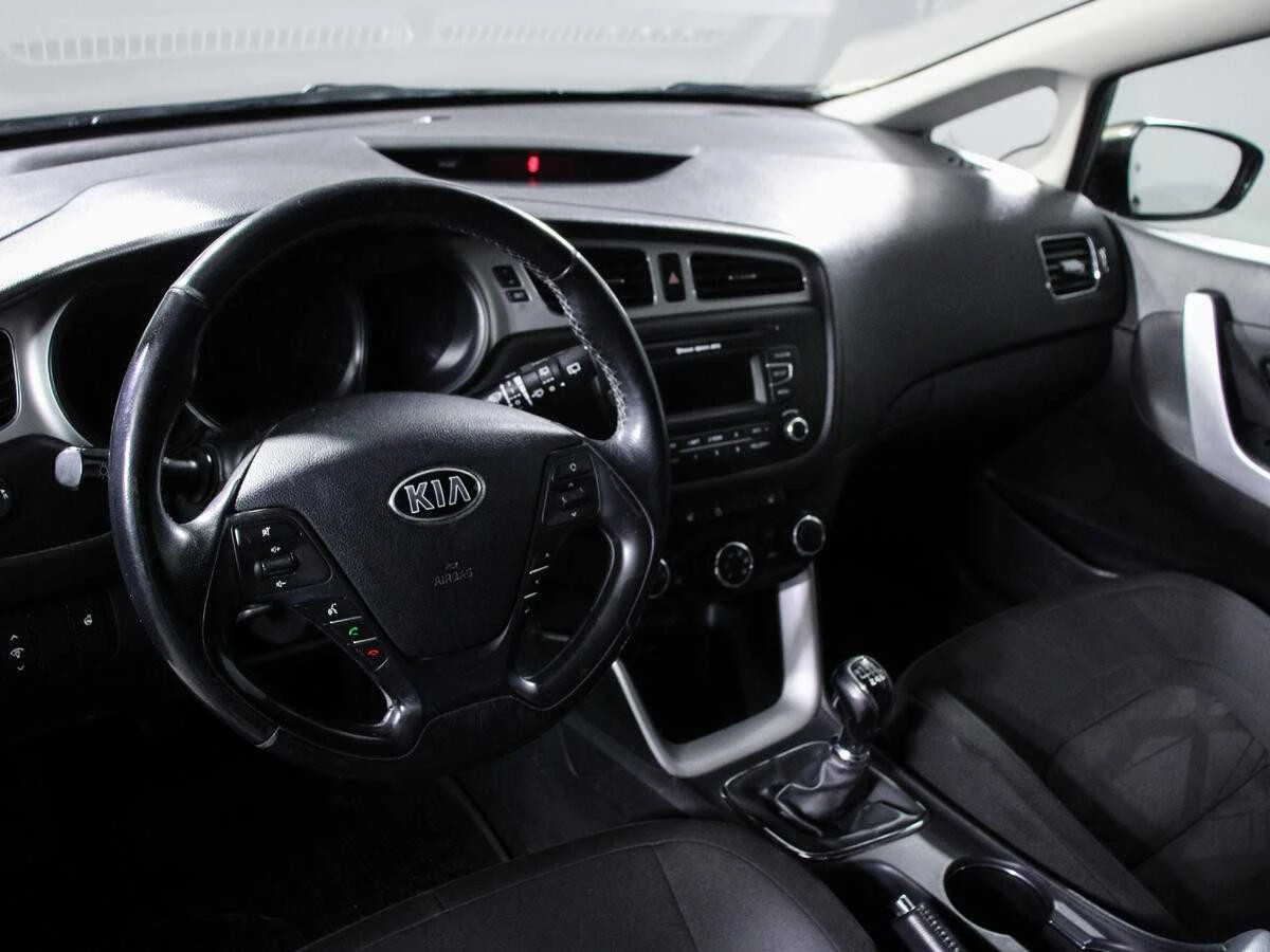 KIA CEED, Коричневый, 2015, Механическая, 100 л.с., цена от 600 000 руб.