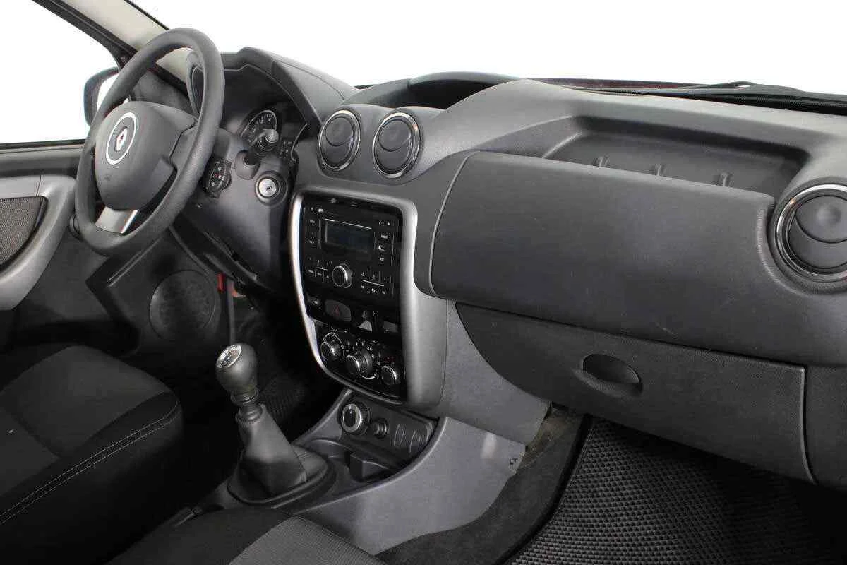 Renault Duster, Красный, 2013, Механическая, 135 л.с., цена от 591 000 руб.