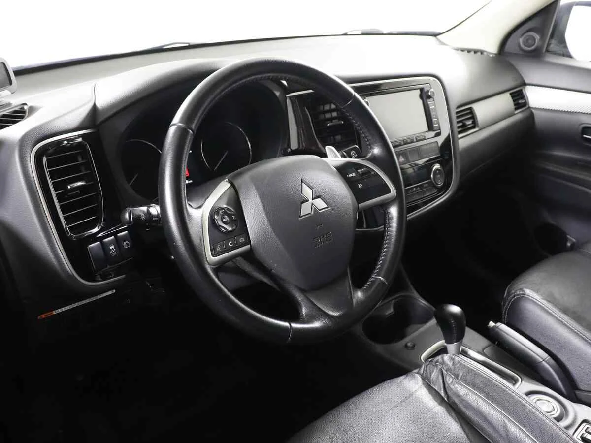 Mitsubishi Outlander, Серый, 2012, Вариатор, 167 л.с., цена от 799 000 руб.