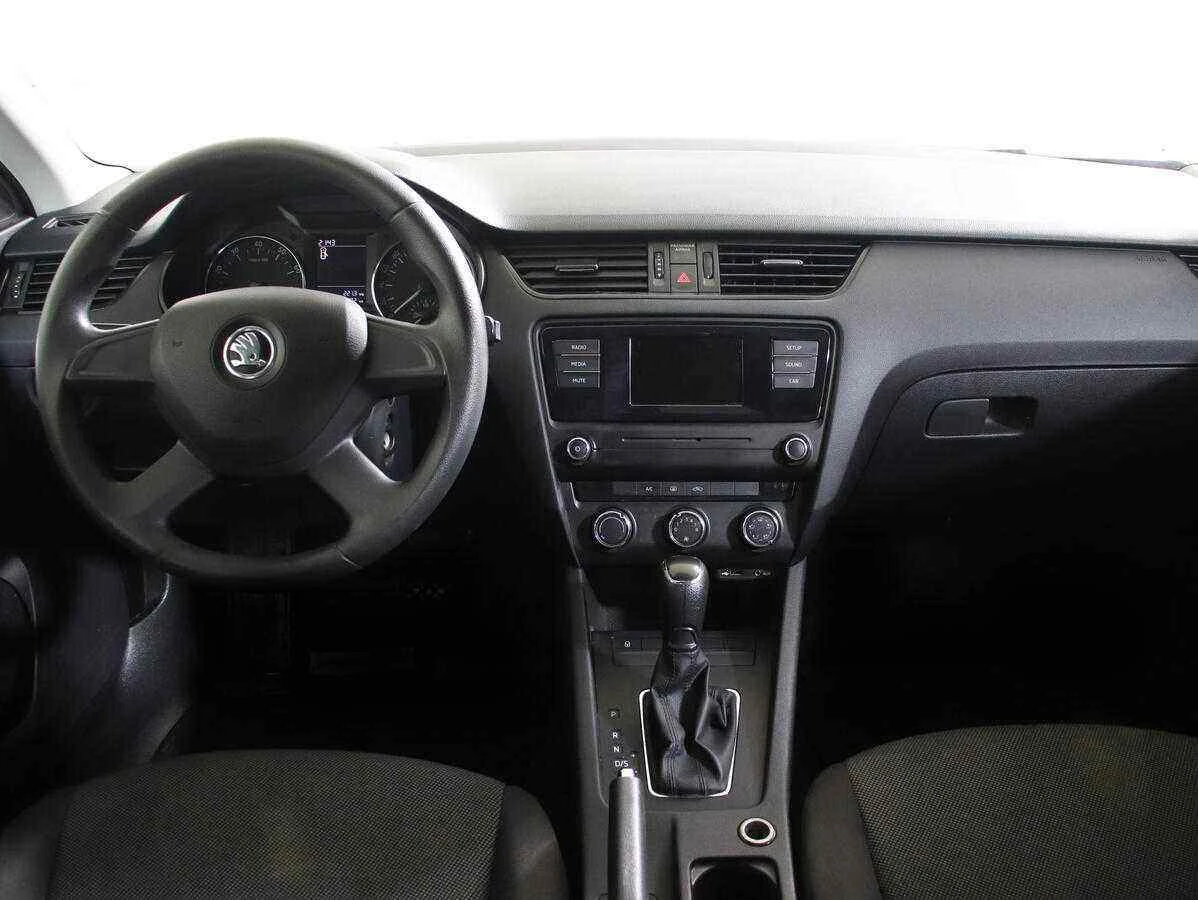 Skoda Octavia, Белый, 2015, Автоматическая, 110 л.с., цена от 790 000 руб.