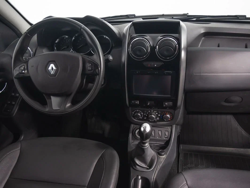Renault Duster, Черный, 2017, Механическая, 109 л.с., цена от 1 153 000 руб.