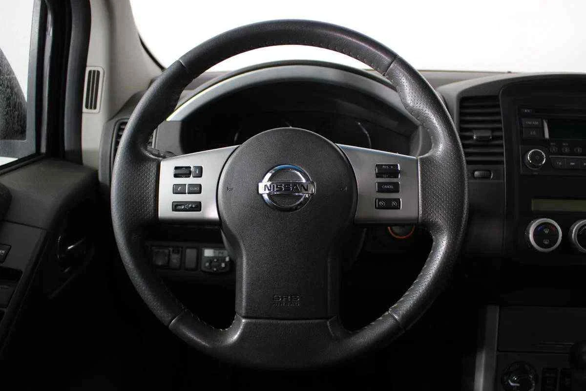 Nissan Pathfinder, Серебряный, 2013, Автоматическая, 190 л.с., цена от 1 303 000 руб.