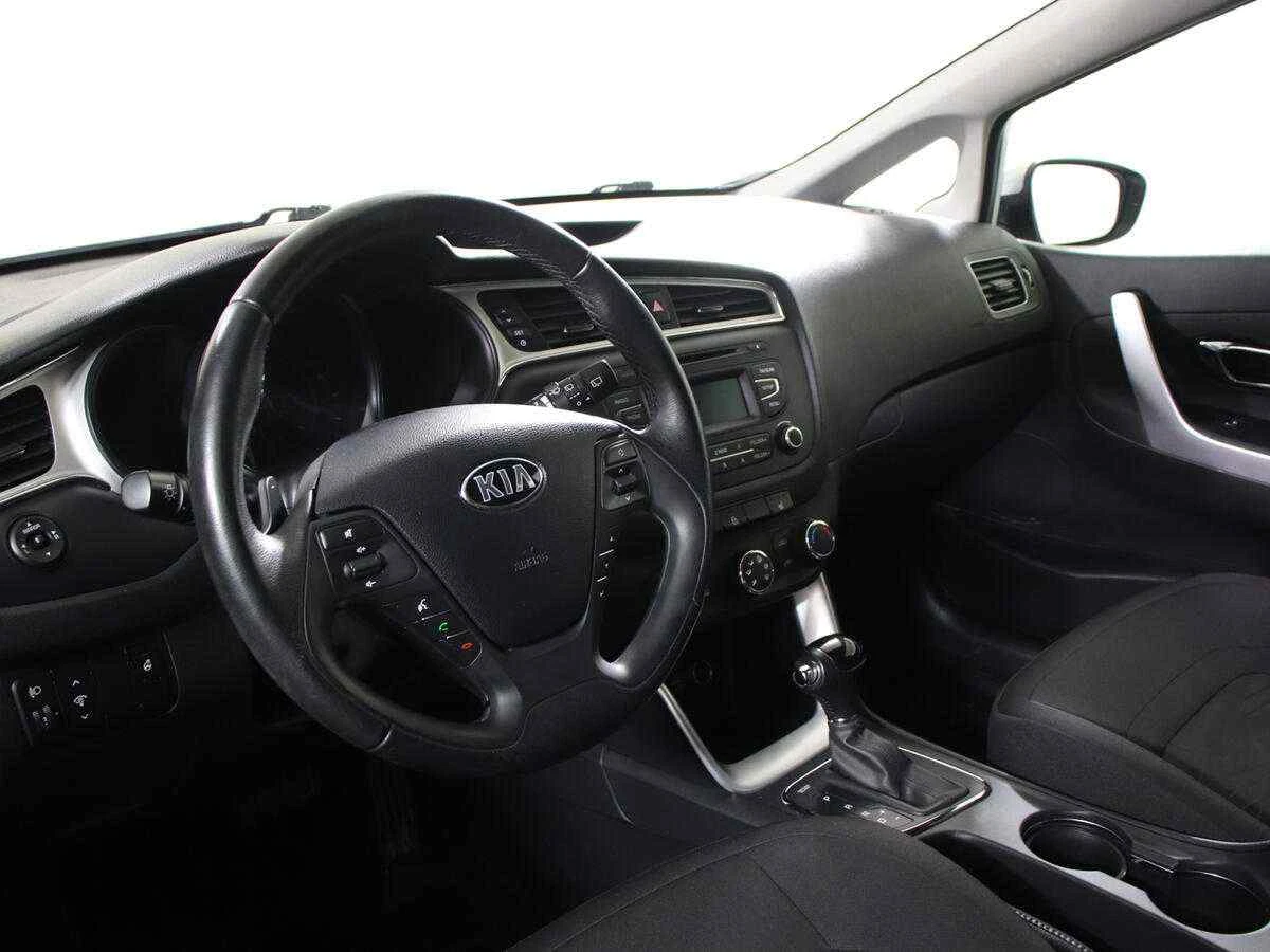 KIA Ceed, Серебряный, 2017, Робот, 130 л.с., цена от 910 000 руб.