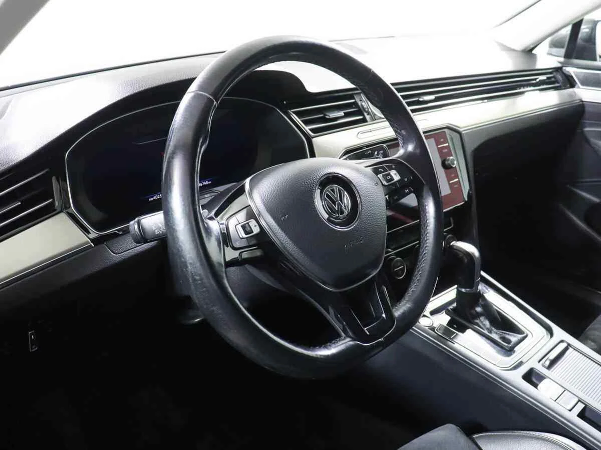 Volkswagen Passat, Серый, 2016, Робот, 152 л.с., цена от 1 155 000 руб.