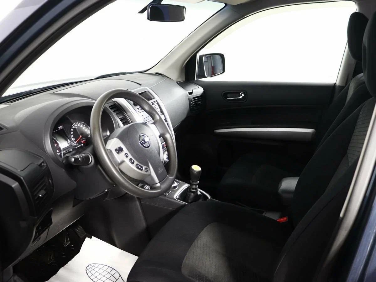 Nissan X-Trail, Серый, 2012, Механическая, 141 л.с., цена от 688 500 руб.