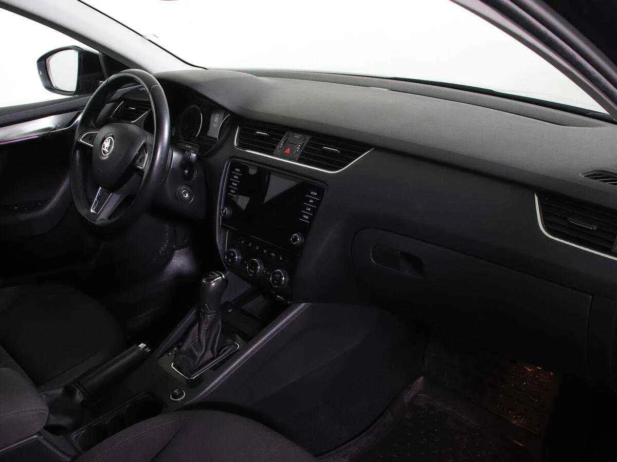Skoda Octavia, Черный, 2019, Автоматическая, 110 л.с., цена от 1 044 000 руб.