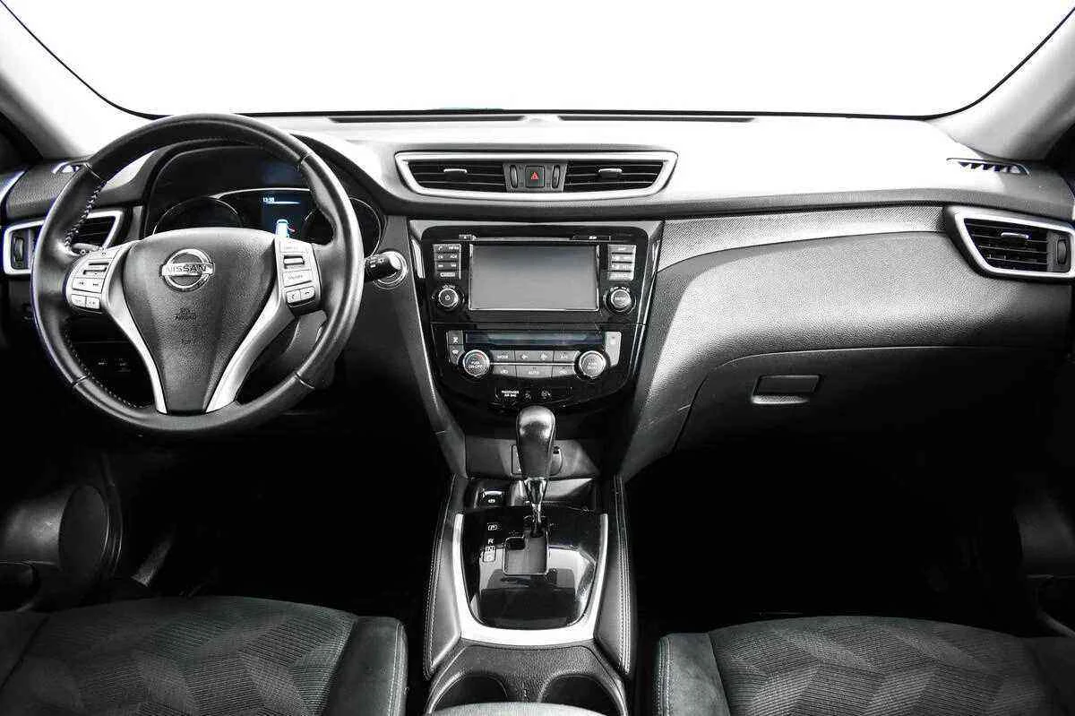 Nissan X-Trail, Серебряный, 2015, Автоматическая, 144 л.с., цена от 974 000 руб.