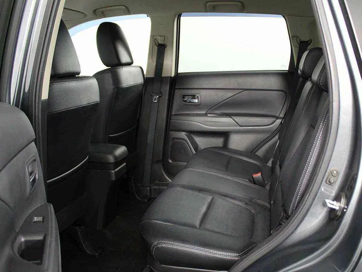 Mitsubishi Outlander, Серый, 2014, Вариатор, 146 л.с., цена от 973 000 руб.