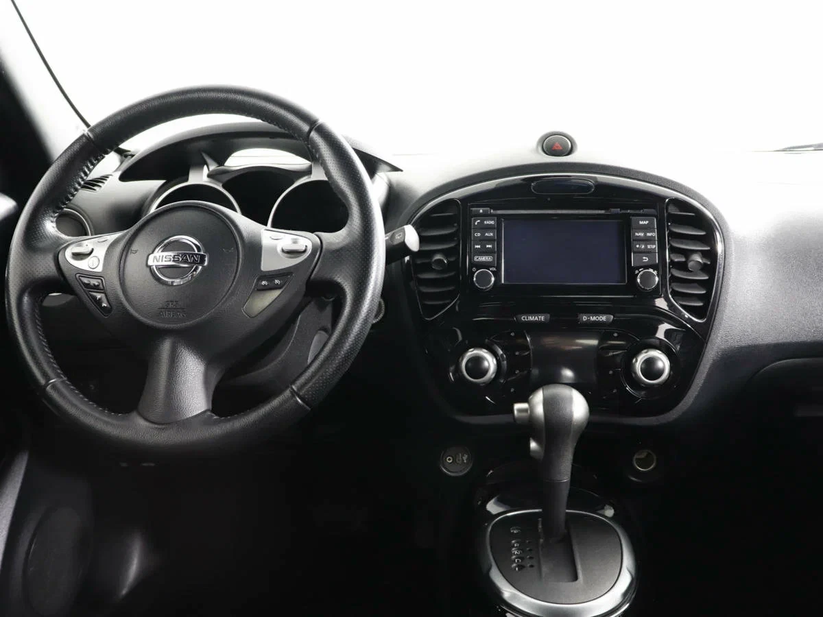 Nissan Juke, Серебряный, 2014, Вариатор, 117 л.с., цена от 820 000 руб.