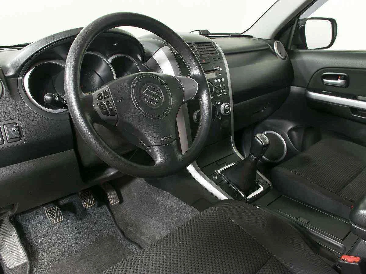 Suzuki Grand Vitara, Черный, 2011, Механическая, 140 л.с., цена от 615 000 руб.