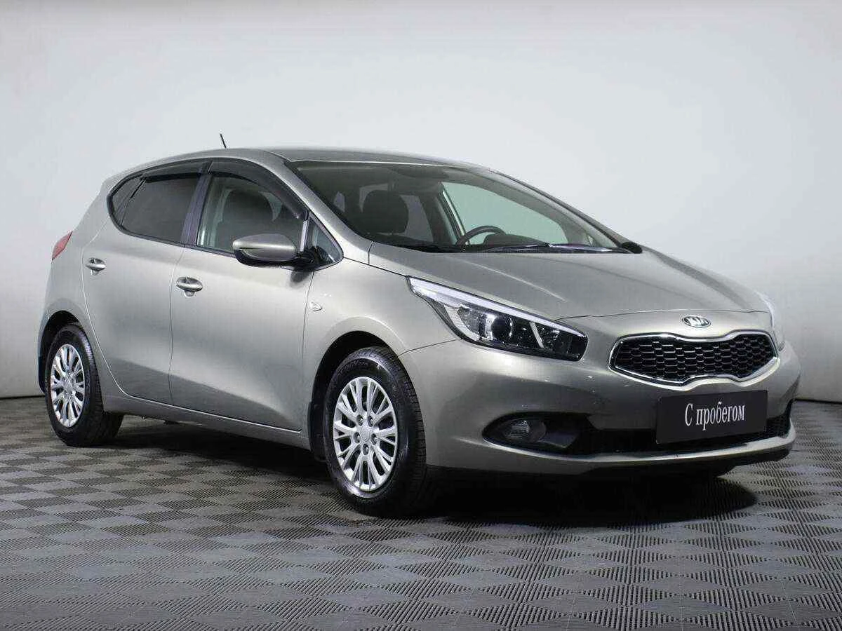 KIA Ceed, Бежевый, 2014, Механическая, 129 л.с., цена от 1 096 000 руб.