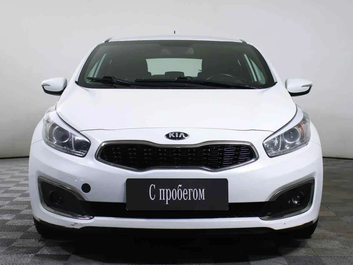 KIA Ceed, Белый, 2015, Робот, 135 л.с., цена от 595 000 руб.