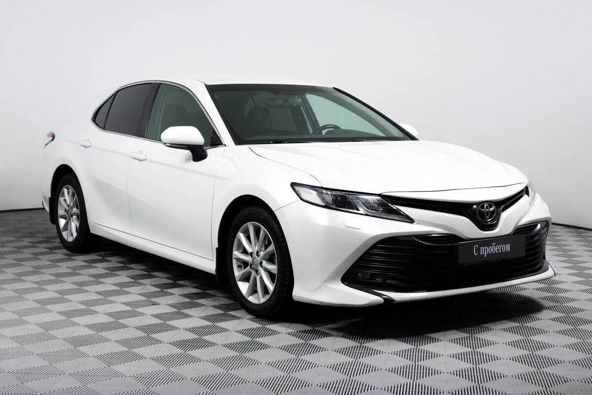 TOYOTA CAMRY, Белый, 2018, Автоматическая, 181 л.с., цена от 1 872 000 руб.