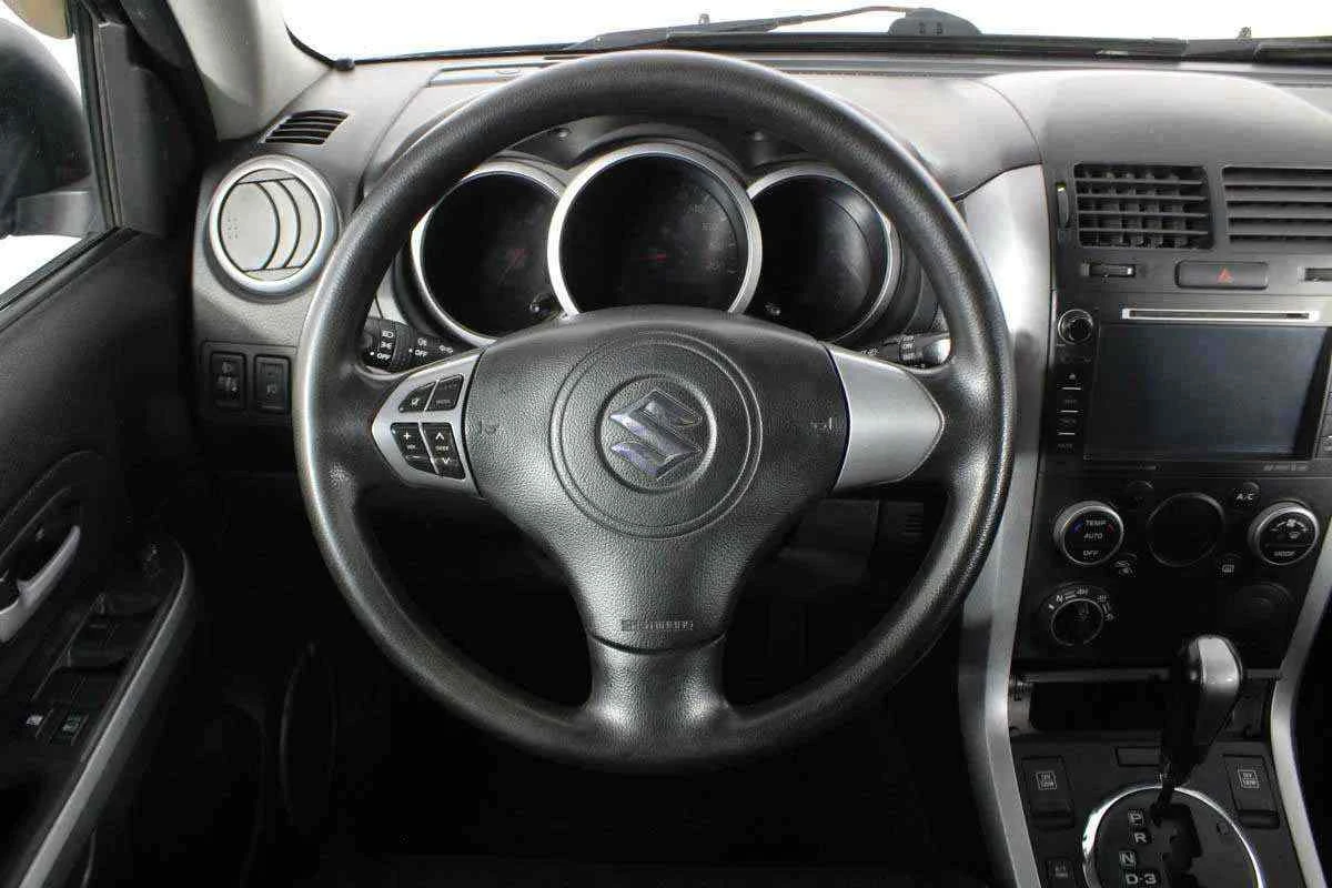 Suzuki Grand Vitara, Черный, 2011, Автоматическая, 140 л.с., цена от 670 000 руб.