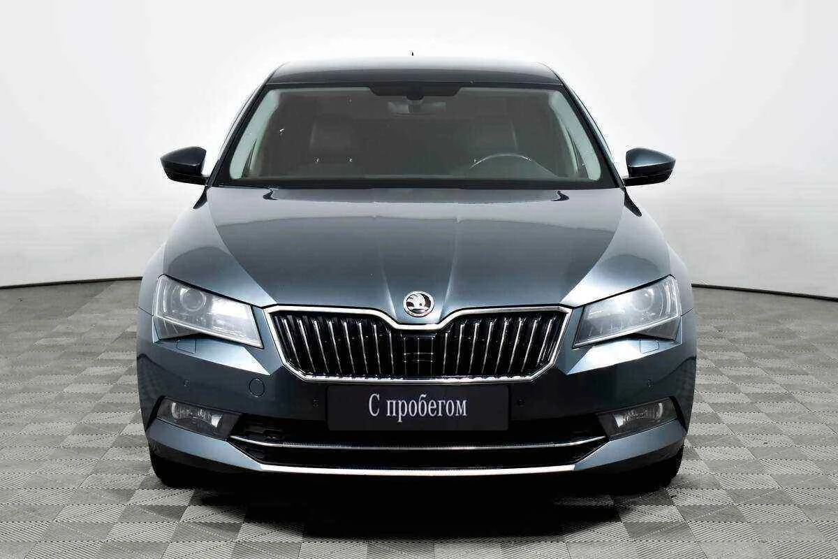 Skoda Superb, Серый, 2016, Робот, 180 л.с., цена от 945 000 руб.