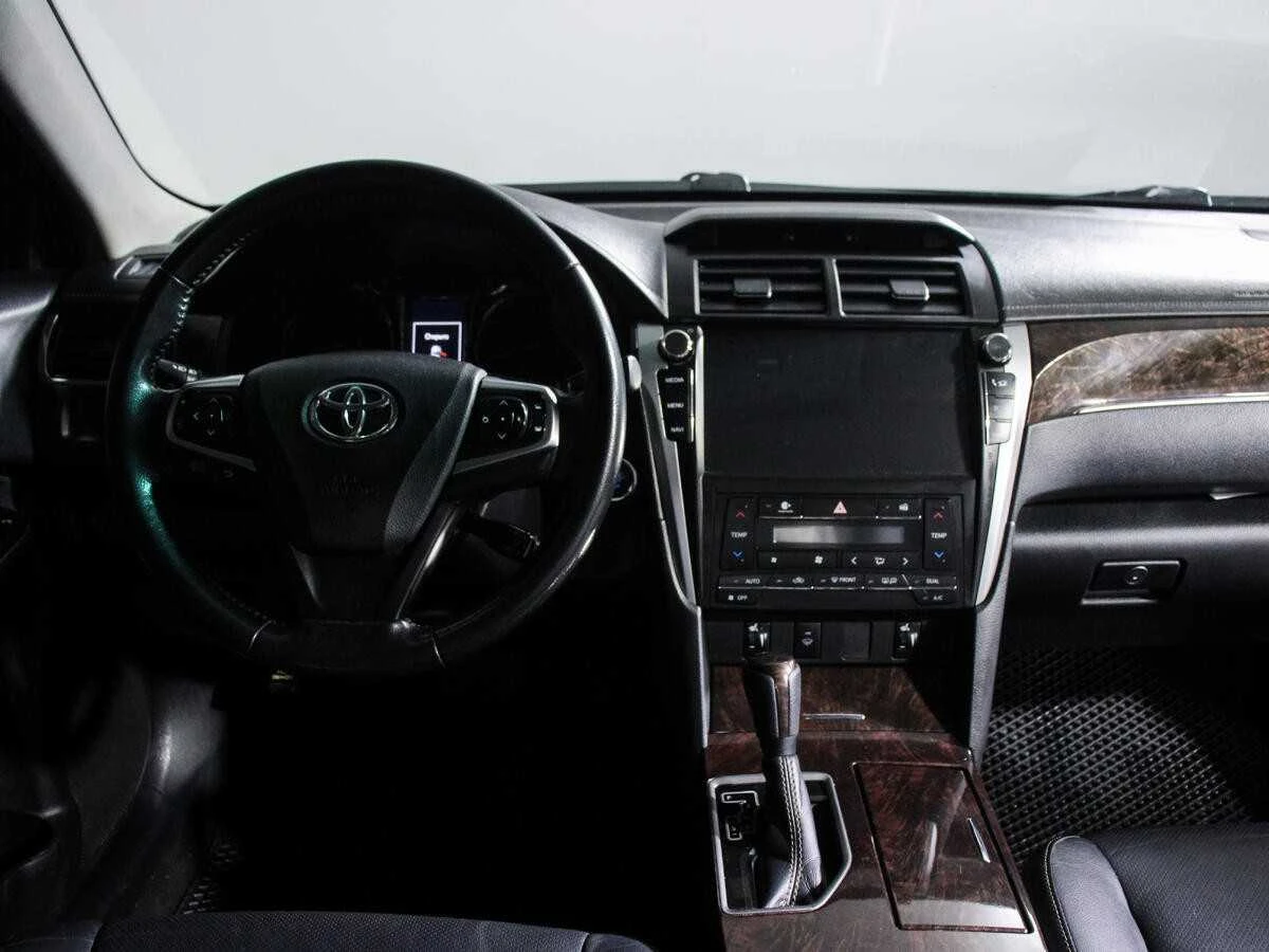 TOYOTA CAMRY, Черный, 2017, Автоматическая, 181 л.с., цена от 1 408 000 руб.