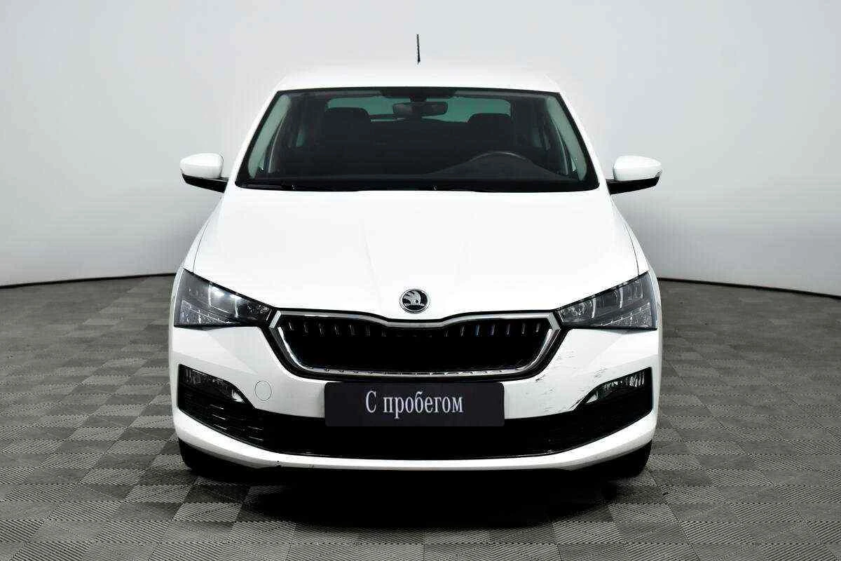 Skoda Rapid, Белый, 2021, Робот, 125 л.с., цена от 1 120 000 руб.