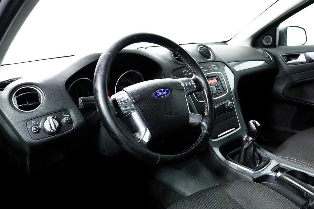 FORD MONDEO, Черный, 2010, Механическая, 145 л.с., цена от 400 000 руб.