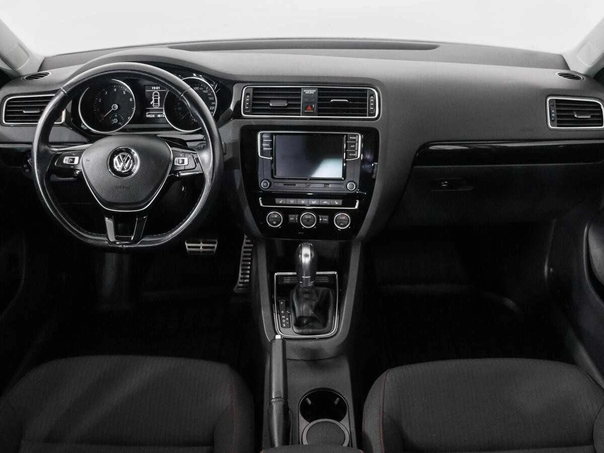 VOLKSWAGEN JETTA, Белый, 2018, Автоматическая, 110 л.с., цена от 944 000 руб.