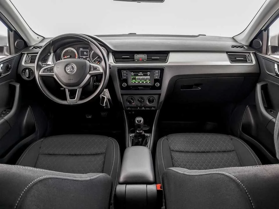 SKODA RAPID, Белый, 2019, Механическая, 110 л.с., цена от 937 600 руб.