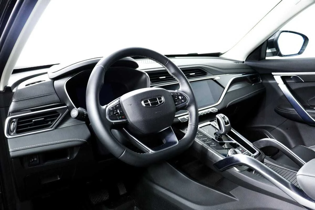 GEELY ATLAS PRO, Черный, 2023, Робот, 177 л.с., цена от 1 734 400 руб.