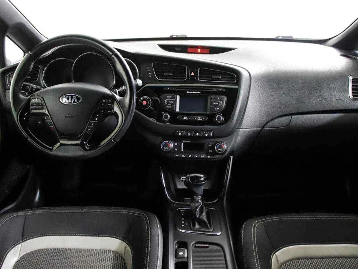KIA Ceed, Белый, 2014, Автоматическая, 129 л.с., цена от 485 000 руб.