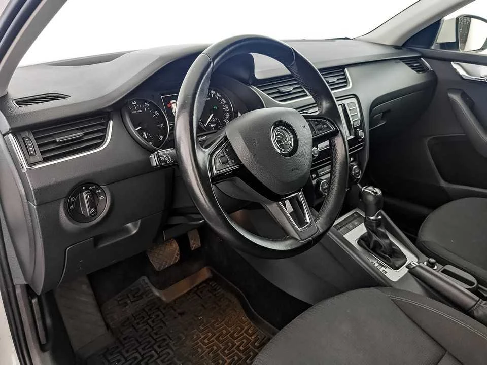 SKODA OCTAVIA, Белый, 2017, Робот, 180 л.с., цена от 1 158 400 руб.