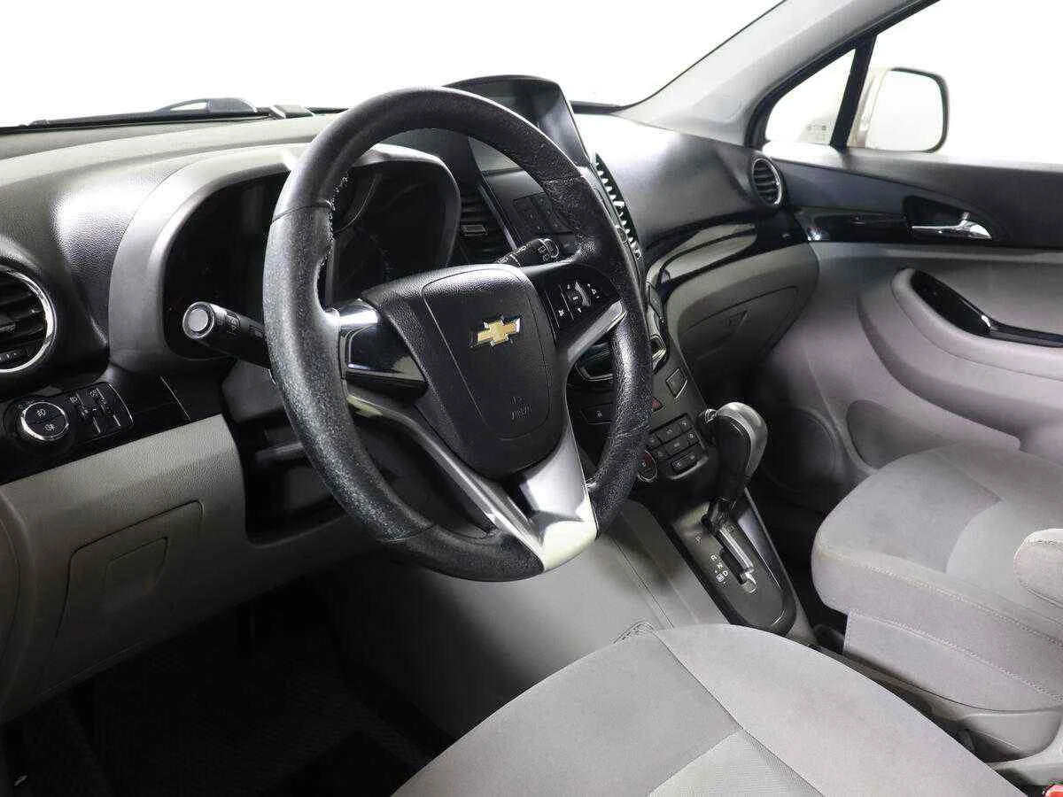 Chevrolet Orlando, Бежевый, 2012, Автоматическая, 141 л.с., цена от 457 000 руб.