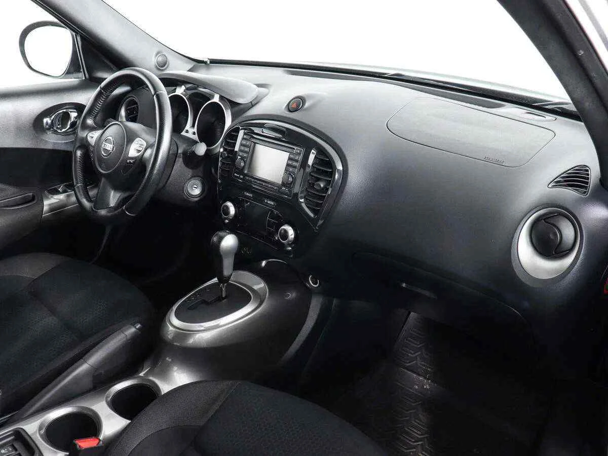 Nissan Juke, Серый, 2013, Вариатор, 190 л.с., цена от 623 000 руб.