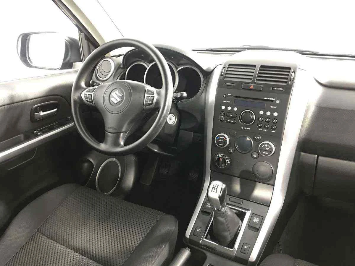 Suzuki Grand Vitara, Черный, 2011, Механическая, 140 л.с., цена от 720 000 руб.