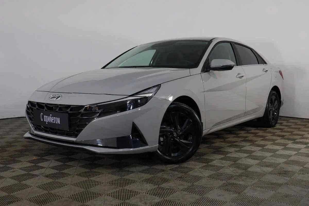 Hyundai Elantra, Серебряный, 2022, Автоматическая, 128 л.с., цена от 1 941 000 руб.