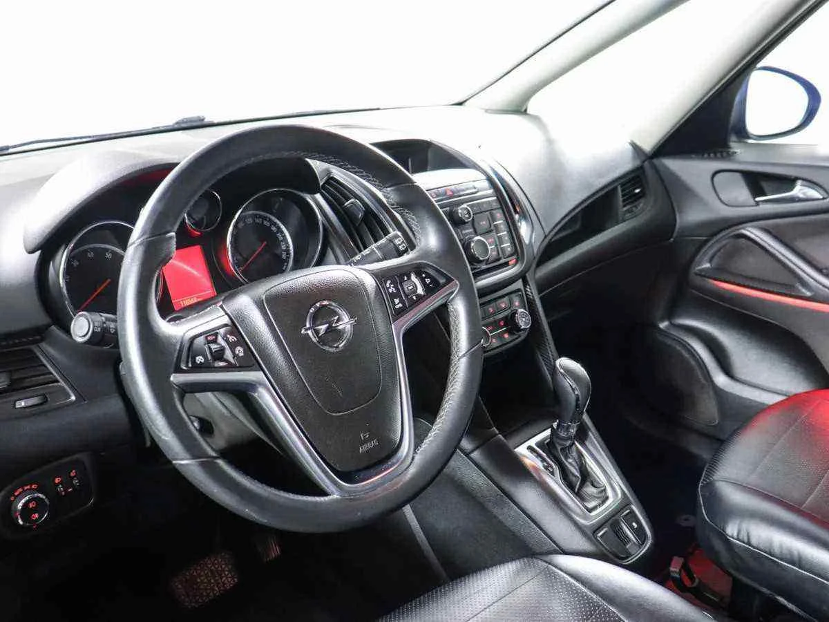 Opel Zafira, Черный, 2013, Автоматическая, 140 л.с., цена от 927 400 руб.