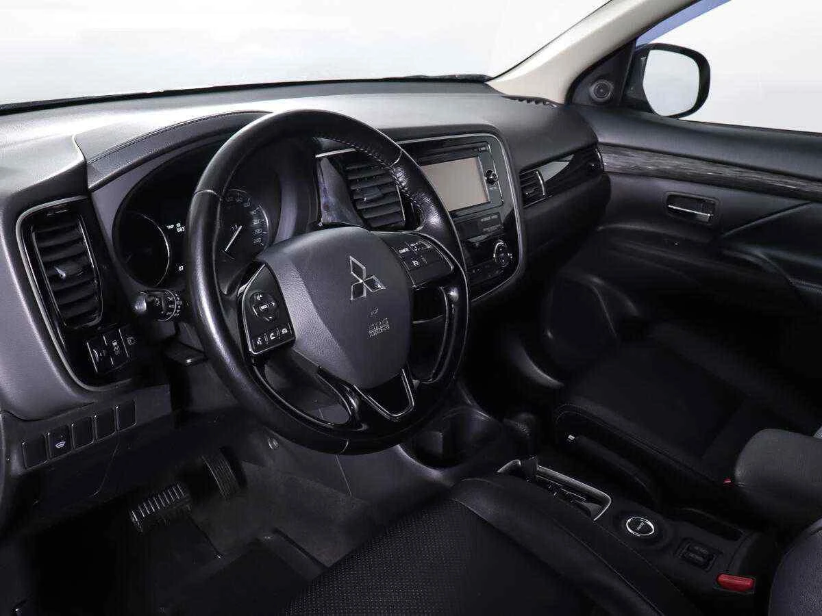 Mitsubishi Outlander, Серый, 2016, Автоматическая, 146 л.с., цена от 1 401 000 руб.