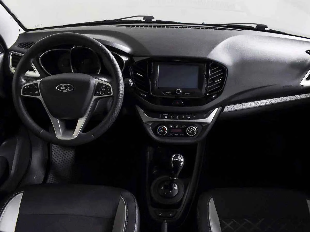 LADA Vesta SW Cross, Серый, 2019, Робот, 122 л.с., цена от 752 000 руб.