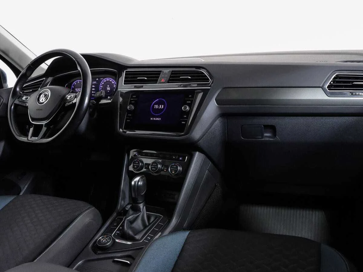 VOLKSWAGEN TIGUAN, Черный, 2020, Робот, 150 л.с., цена от 1 600 000 руб.