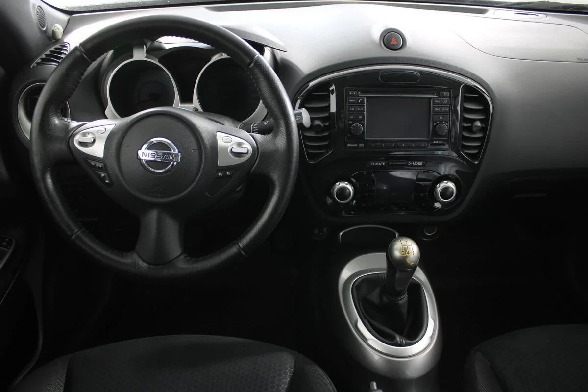 Nissan Juke, Серый, 2012, Механическая, 117 л.с., цена от 529 400 руб.