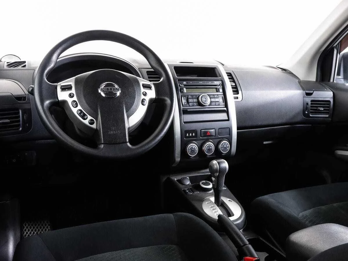NISSAN X-TRAIL, Серебряный, 2012, Вариатор, 141 л.с., цена от 880 000 руб.