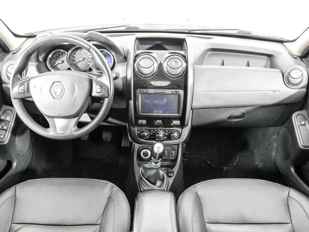 Renault Duster, Серебряный, 2015, Механическая, 143 л.с., цена от 909 000 руб.