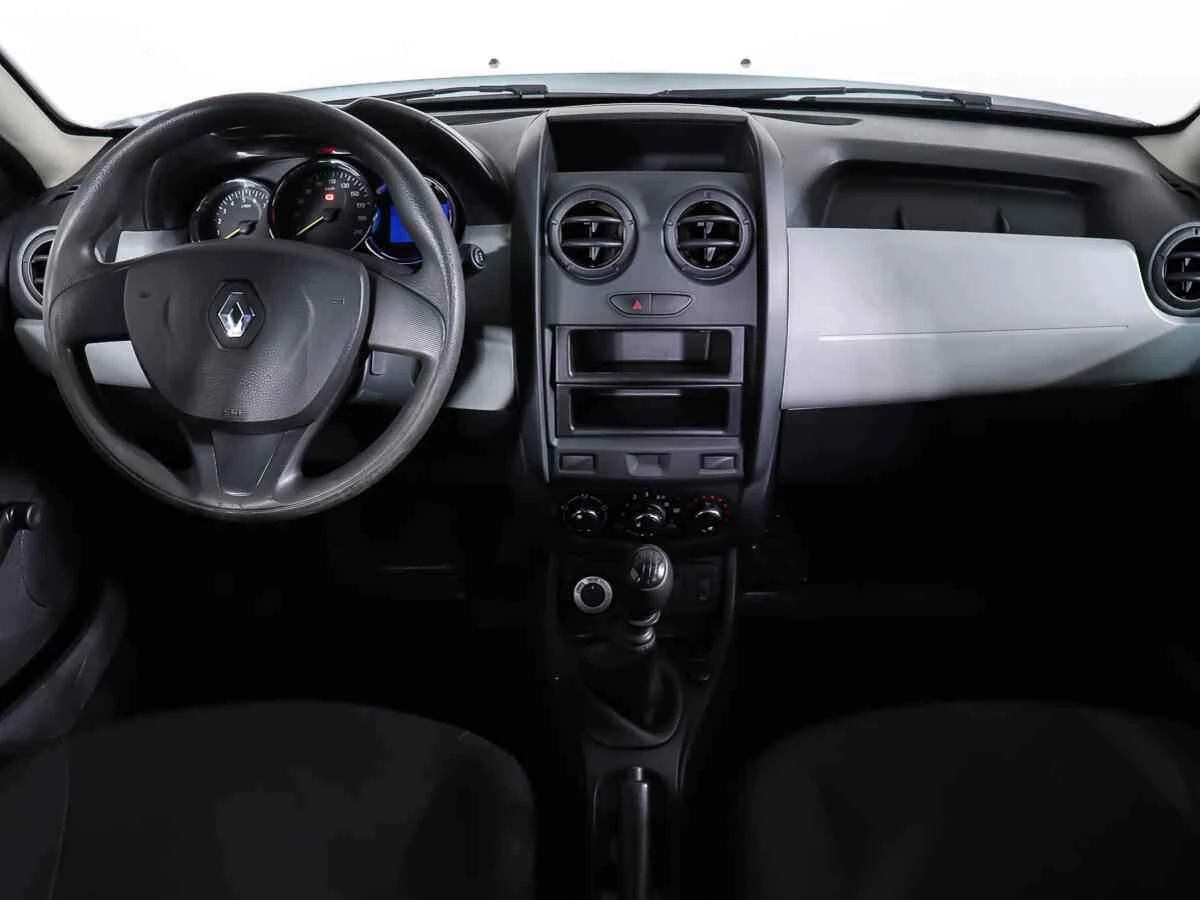 Renault Duster, Белый, 2017, Механическая, 114 л.с., цена от 640 000 руб.