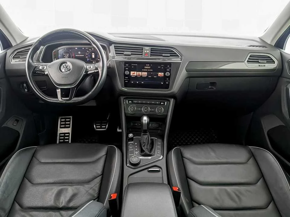 VOLKSWAGEN TIGUAN, Черный, 2019, Робот, 150 л.с., цена от 1 849 600 руб.