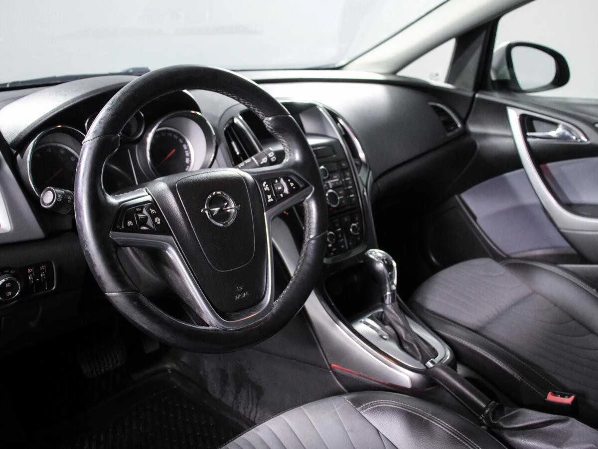 OPEL ASTRA, Серебряный, 2013, Автоматическая, 140 л.с., цена от 544 000 руб.