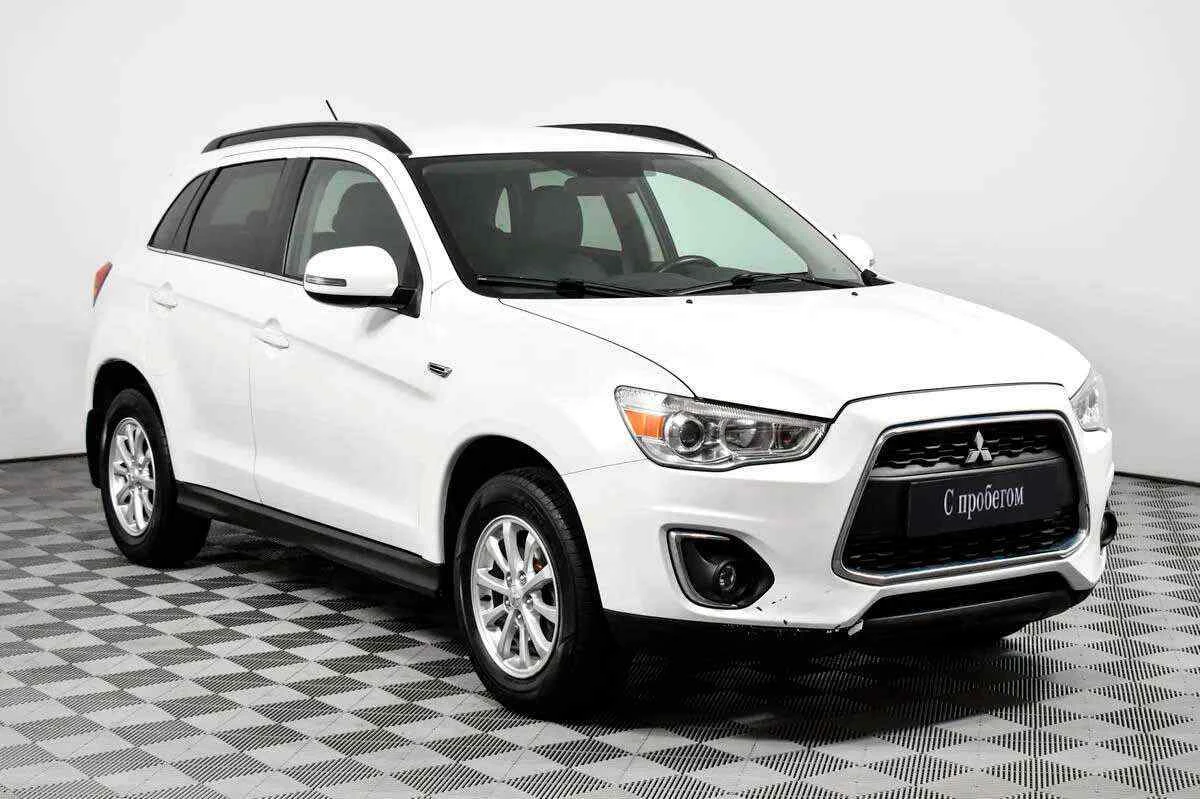 Mitsubishi ASX, Белый, 2013, Вариатор, 140 л.с., цена от 650 000 руб.
