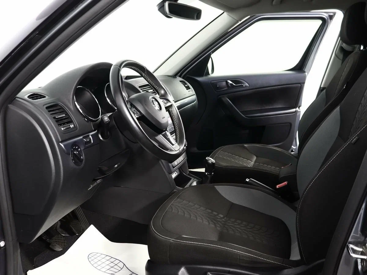 Skoda Yeti, Серый, 2017, Механическая, 110 л.с., цена от 1 177 000 руб.