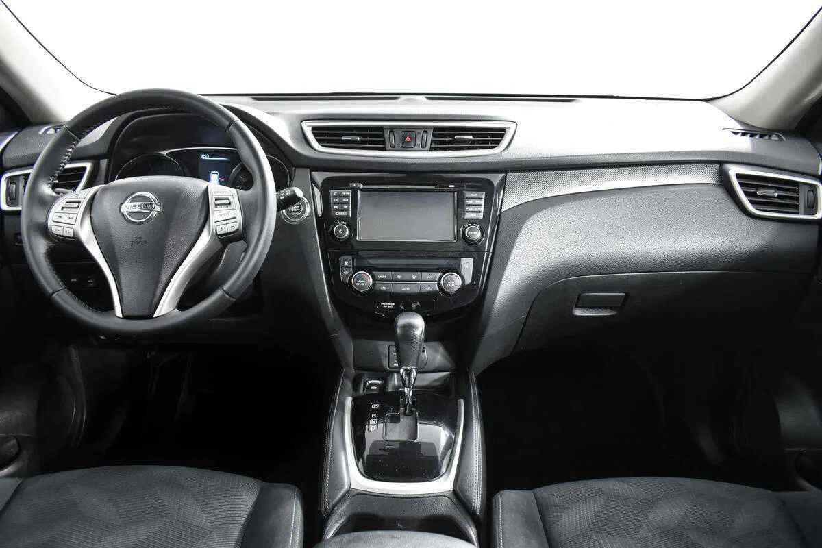 Nissan X-Trail, Черный, 2015, Вариатор, 144 л.с., цена от 1 025 000 руб.