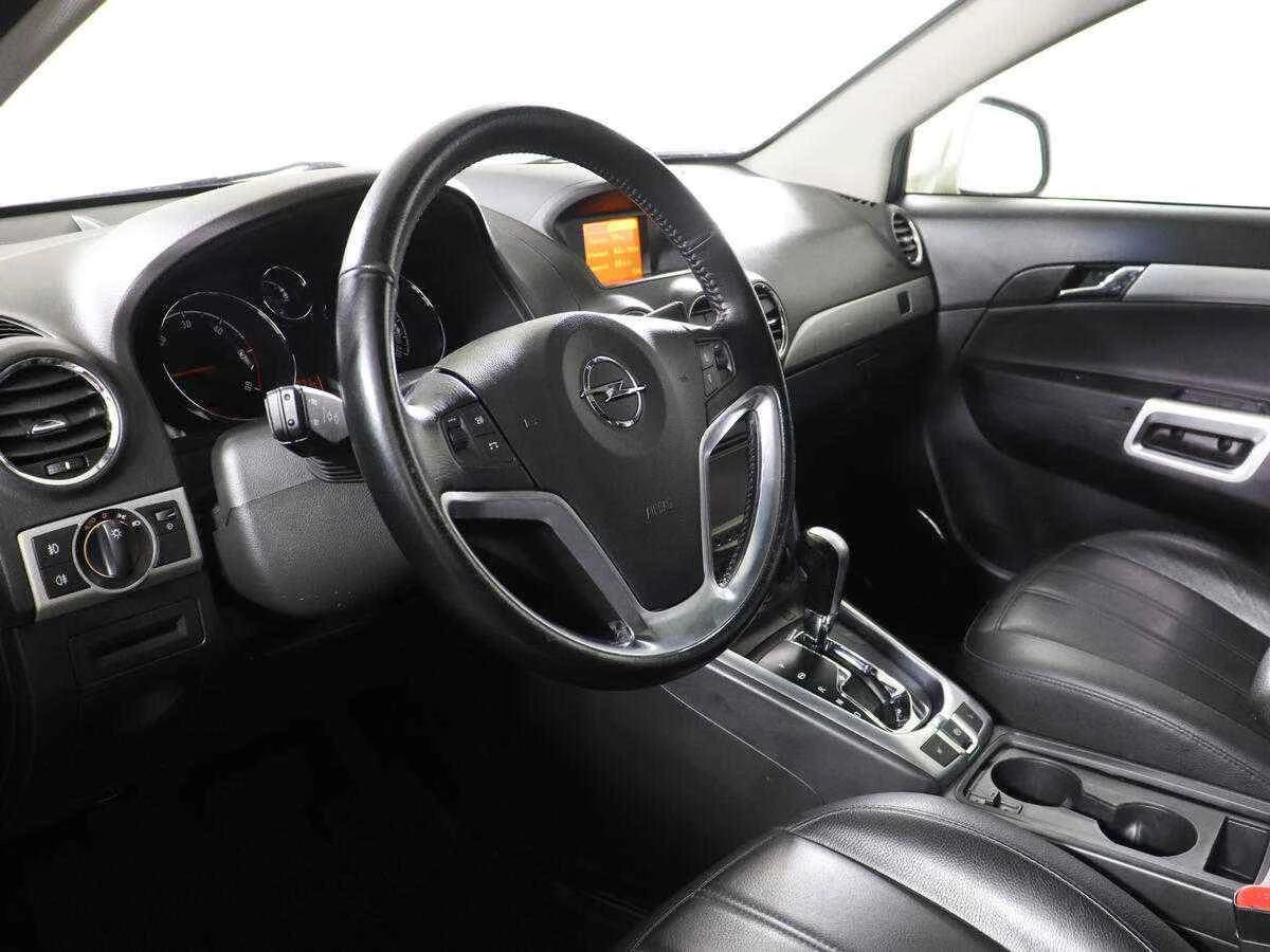Opel Antara, Бежевый, 2013, Автоматическая, 184 л.с., цена от 790 000 руб.