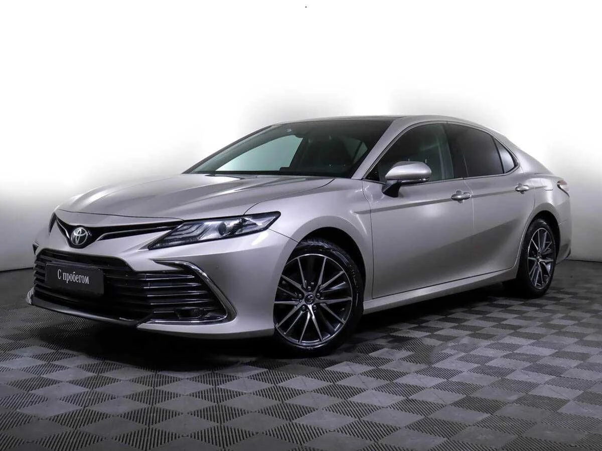 TOYOTA CAMRY, Серебряный, 2022, Автоматическая, 209 л.с., цена от 2 432 000 руб.