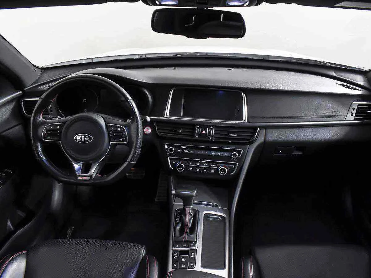 KIA Optima, Белый, 2017, Автоматическая, 245 л.с., цена от 1 190 000 руб.