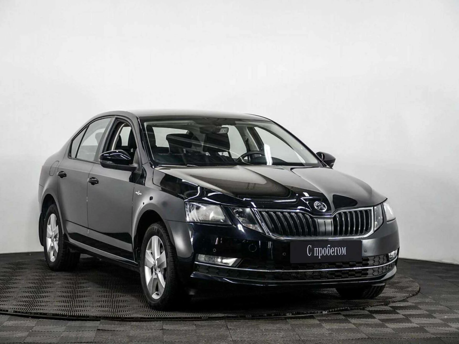 SKODA OCTAVIA, Черный, 2019, Робот, 150 л.с., цена от 1 088 000 руб.
